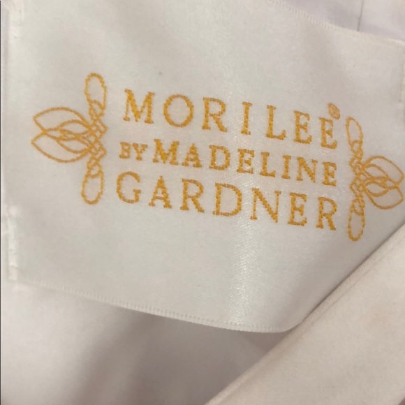 Wedding gown - Picture 7 of 7